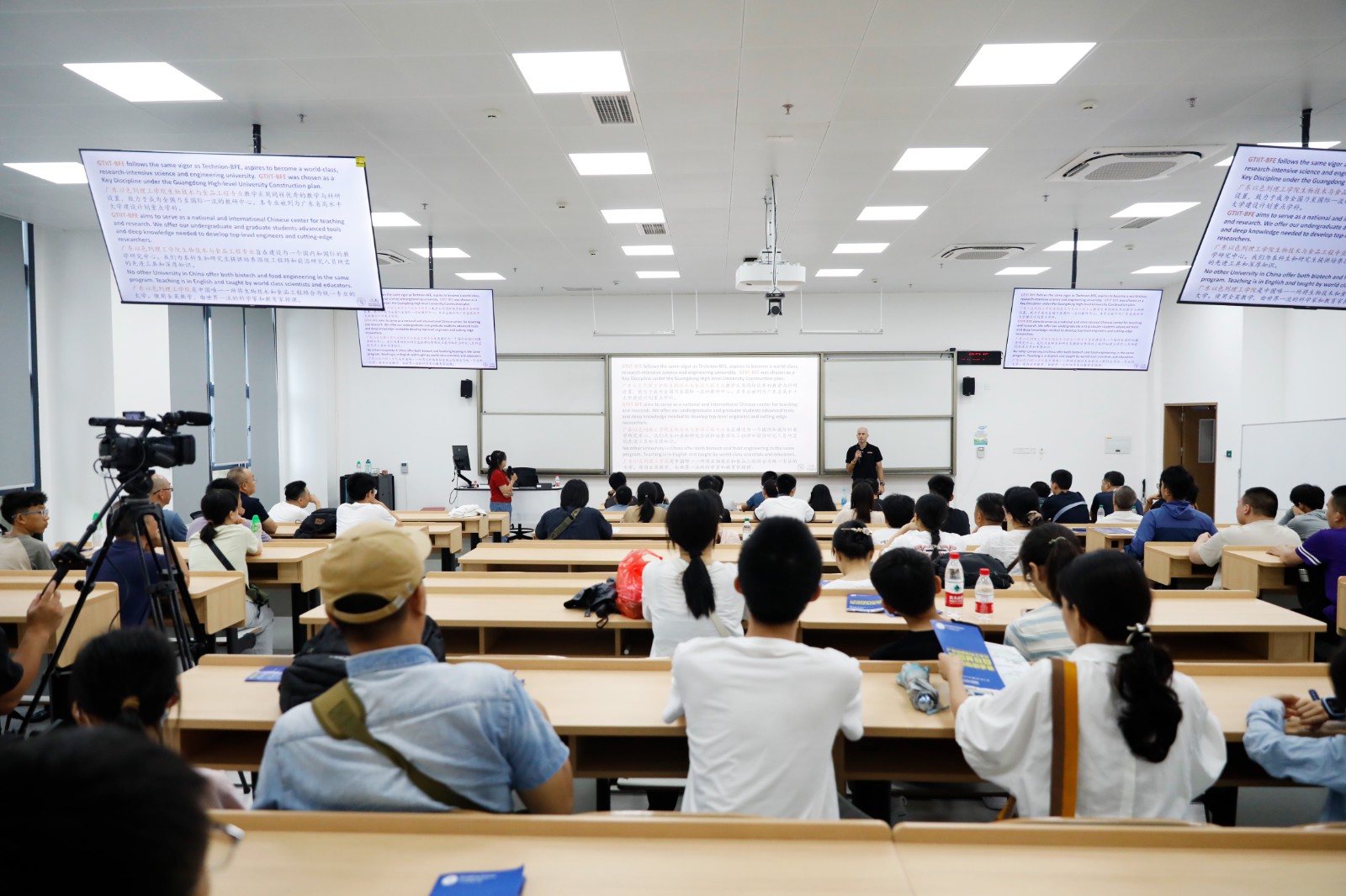 _16A0383.jpg _16A0383.jpg