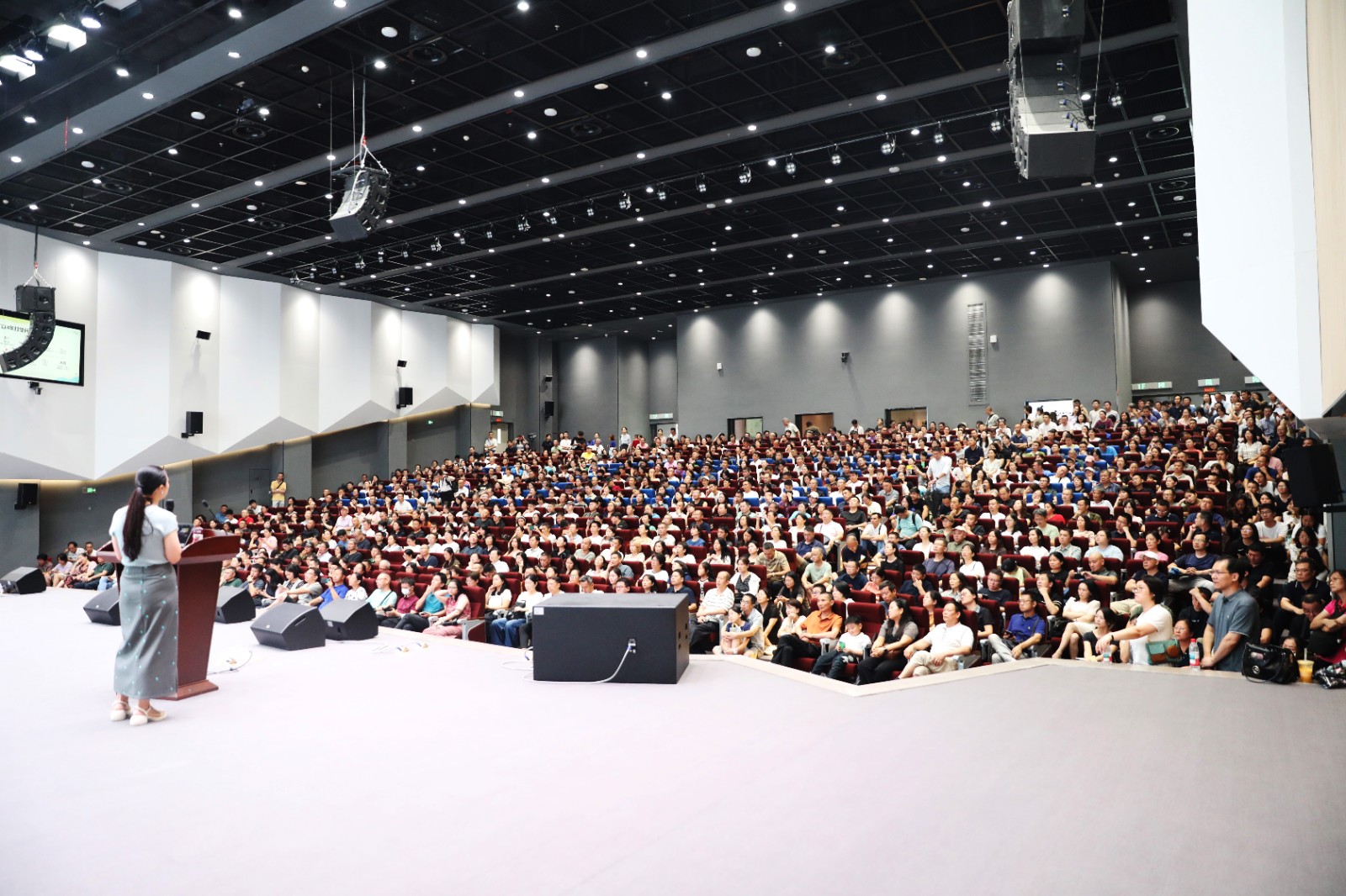 816A6137.jpg 816A6137.jpg