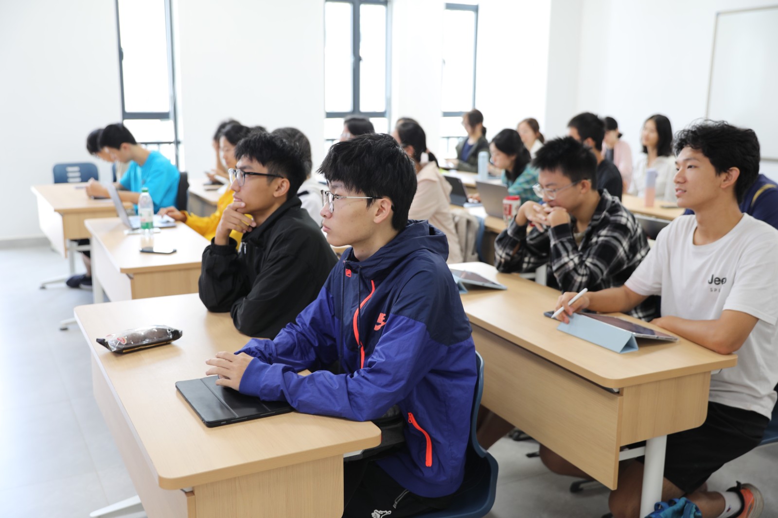 6389355140158434755164982