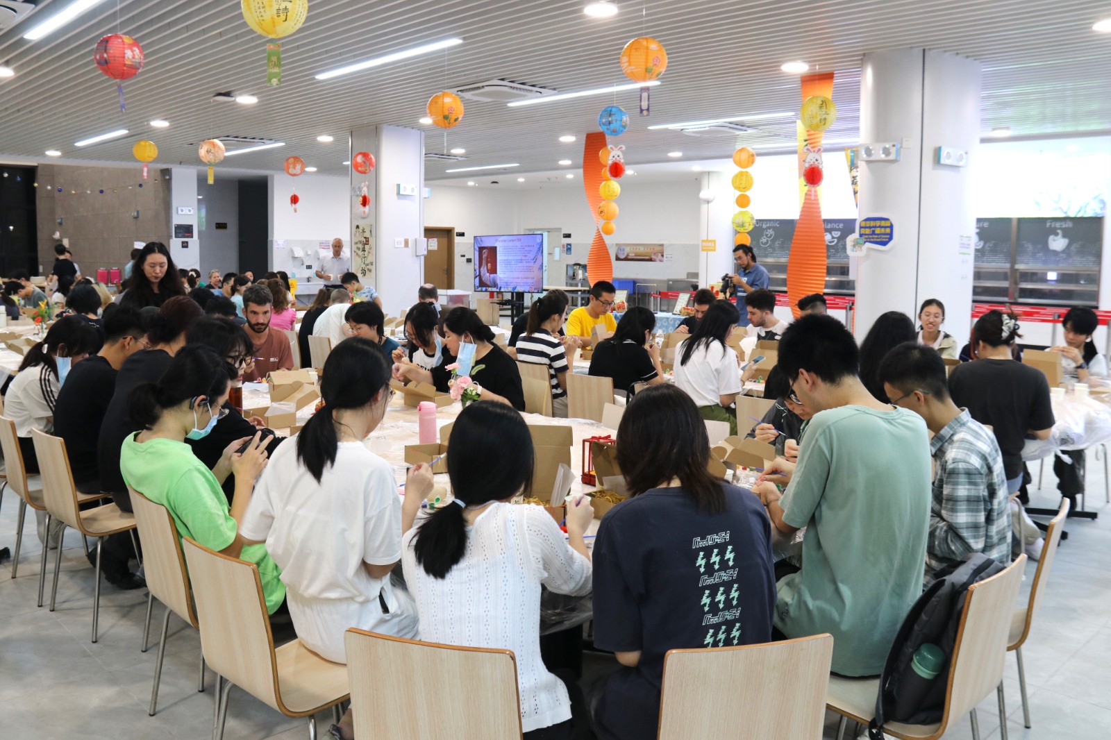 6389570617810020941364229