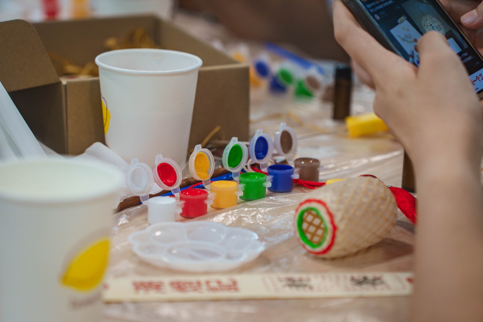 6389570629381023212949378