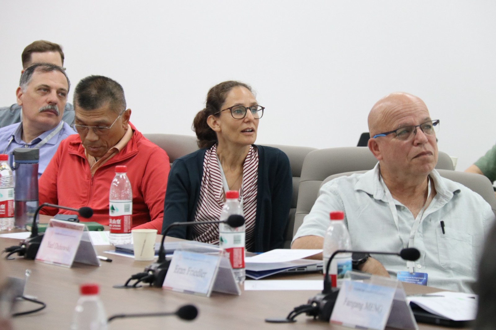 6389715381613839537963681