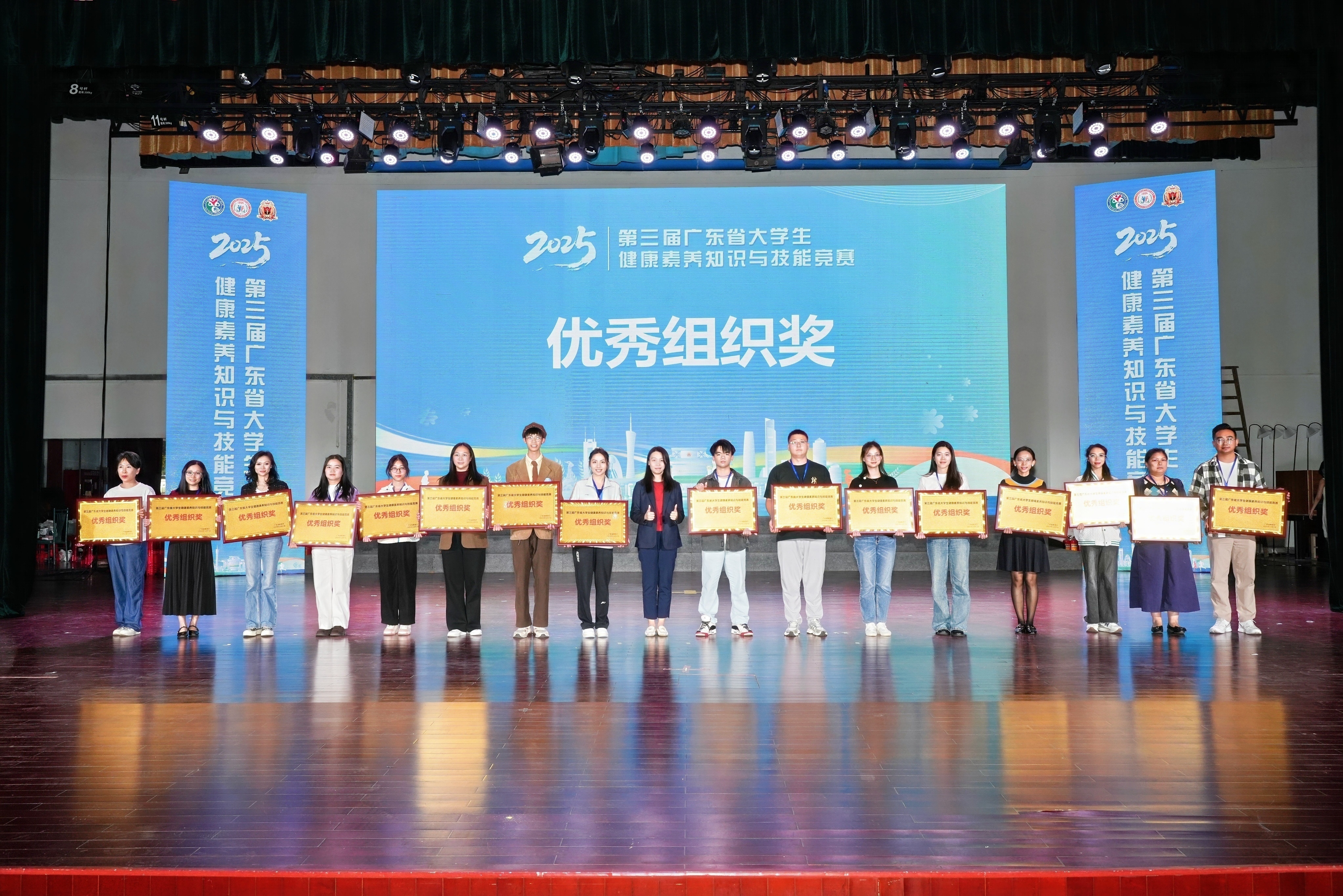 3b63e82b22b19287a422c0ea423f2612.jpg 3b63e82b22b19287a422c0ea423f2612.jpg