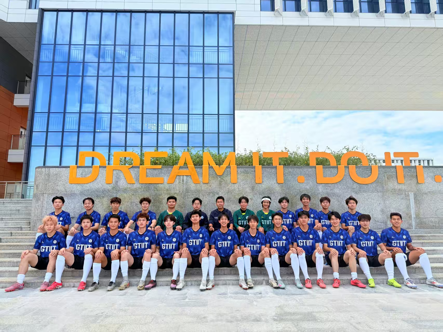 4596c4cf61278bb5cd0d151268b2aa8.jpg 4596c4cf61278bb5cd0d151268b2aa8.jpg