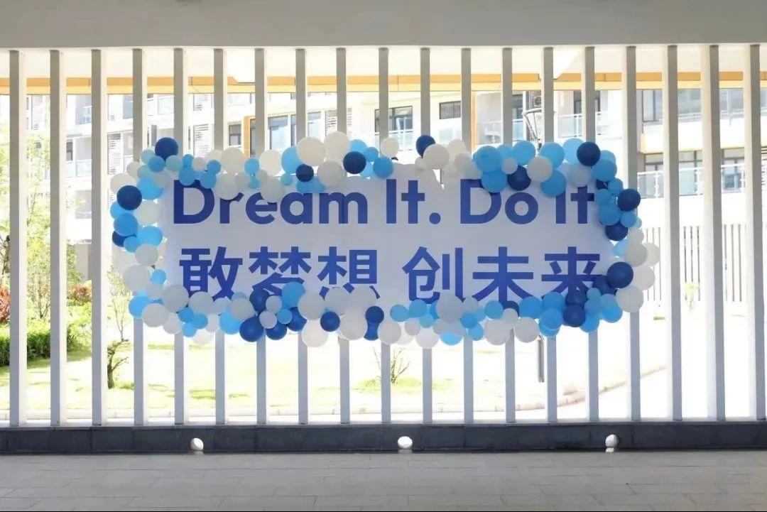 thumb_ef274972-7293-4ff7-9567-355e54270e04